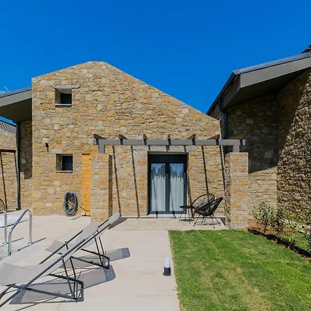 Villa Stone Loft Villa *